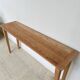 Console fine, table d'appoint ou d'écolier en bois à pieds fuseaux 160cm Vintage retro décoration
