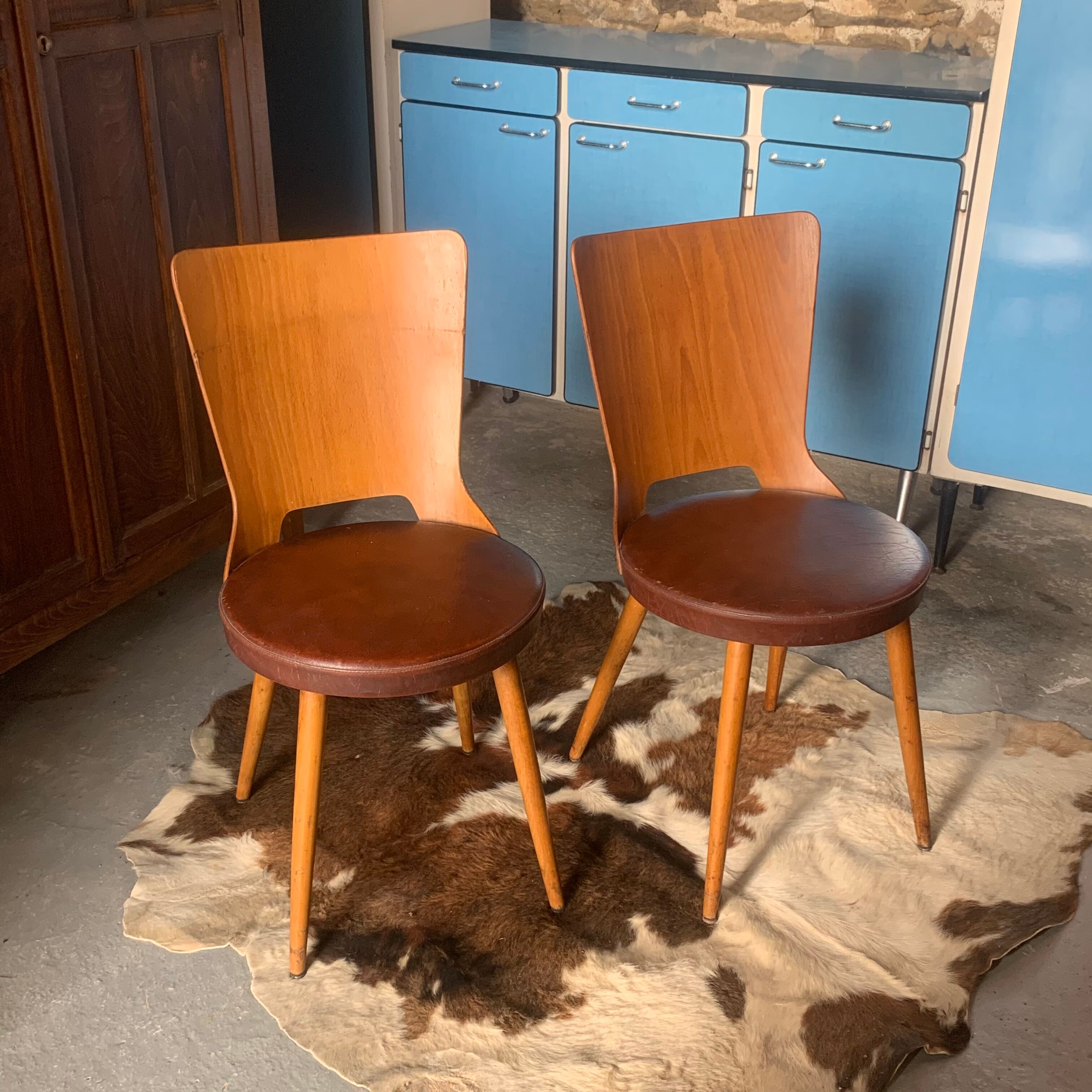 Pair of chairs baumann model Dove 60s