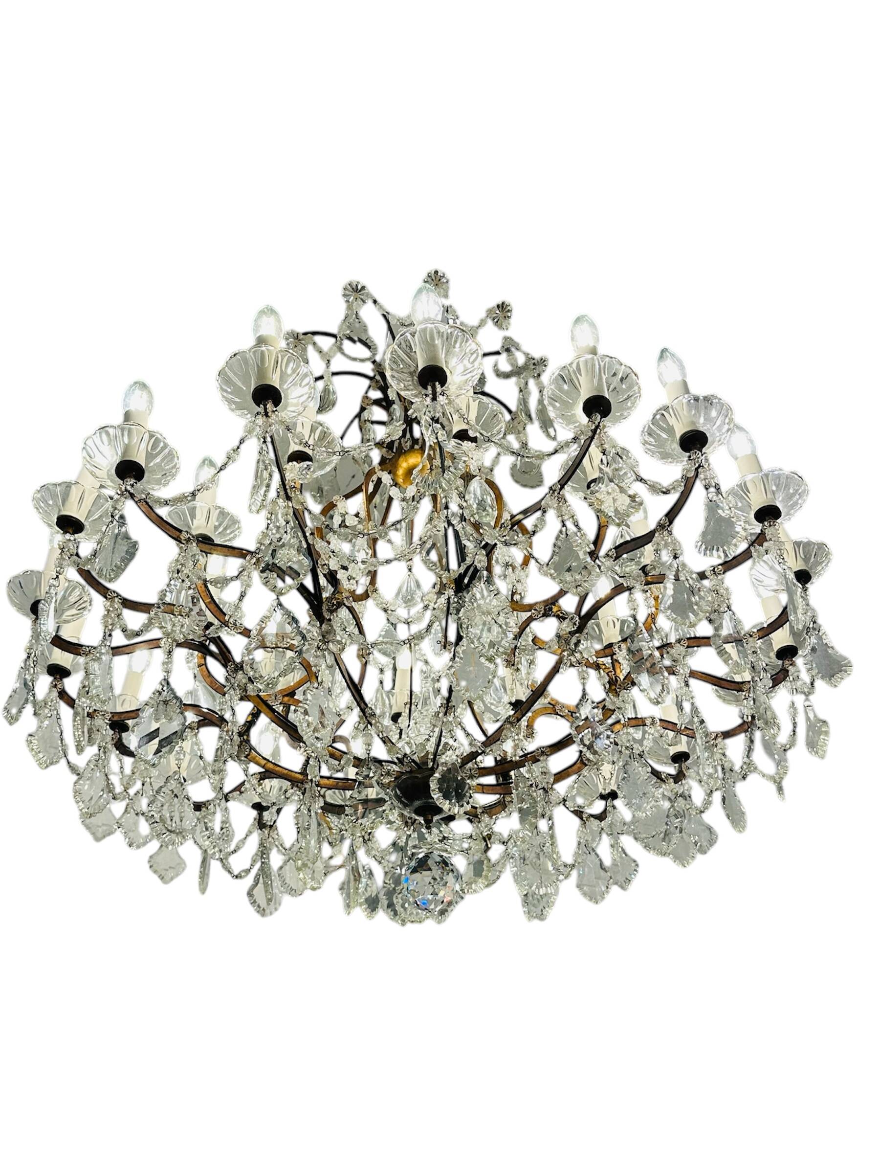 Italian 1920-30’s Crystal drops Chandelier
