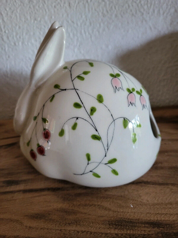 Set of 4 vintage earthenware pieces for bathroom