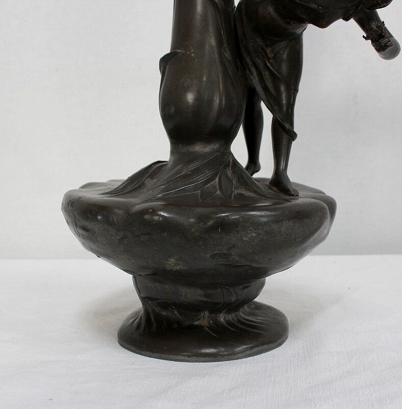 Pewter vase, "Young woman picking a water lily", signed P. Jean, Art Nouveau early twentieth century