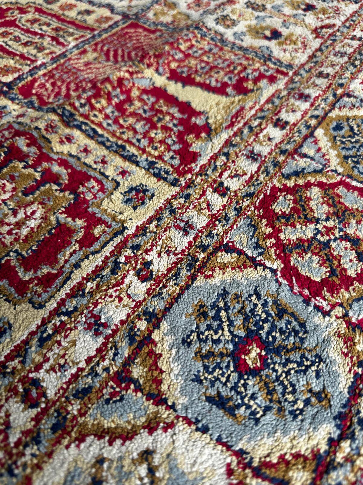 Oriental style rug 120 cm x 170 cm