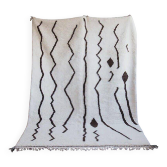 Large handmade pure natural wool Berber rug size 2/3 m