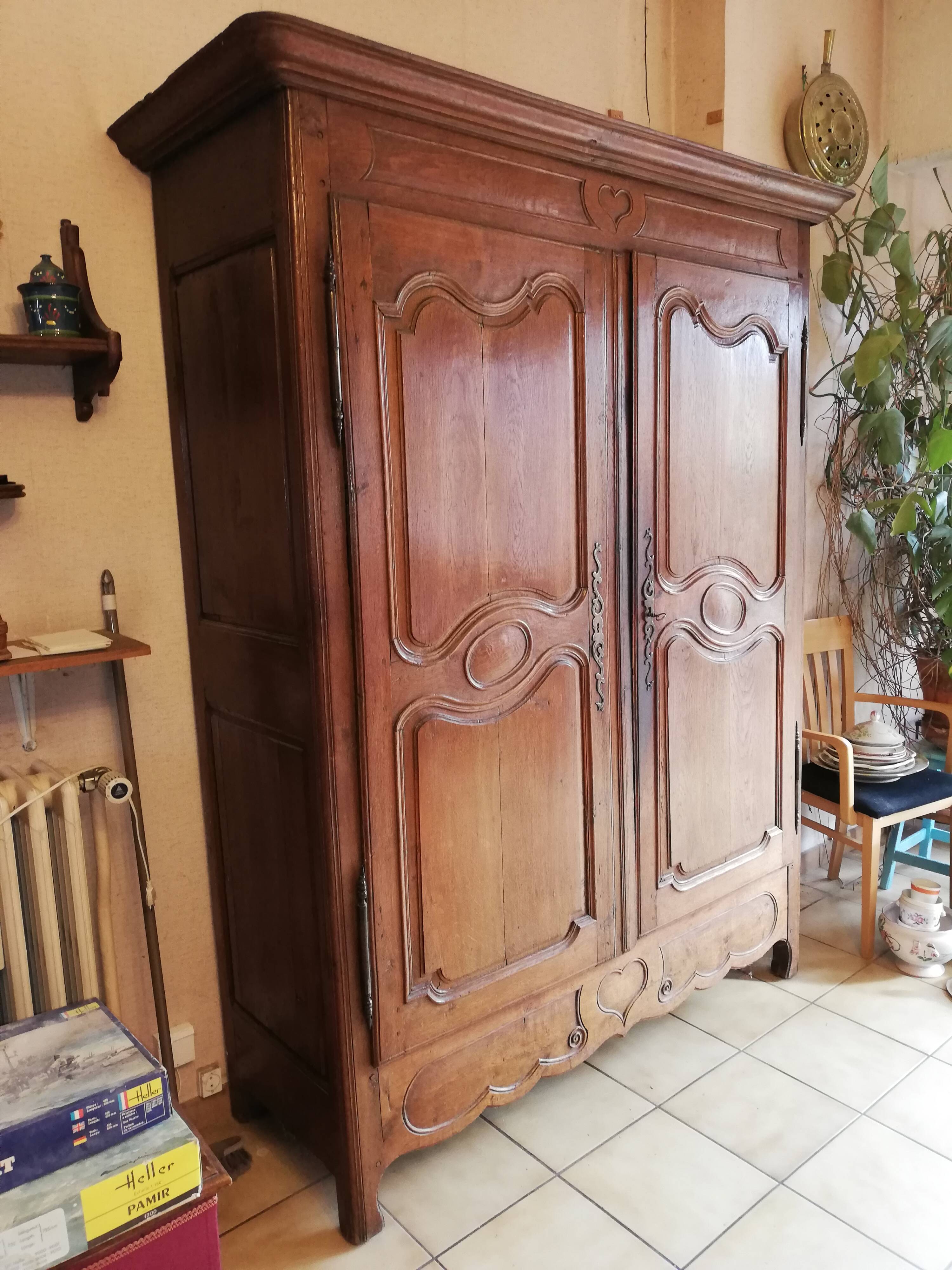 Armoire ancienne