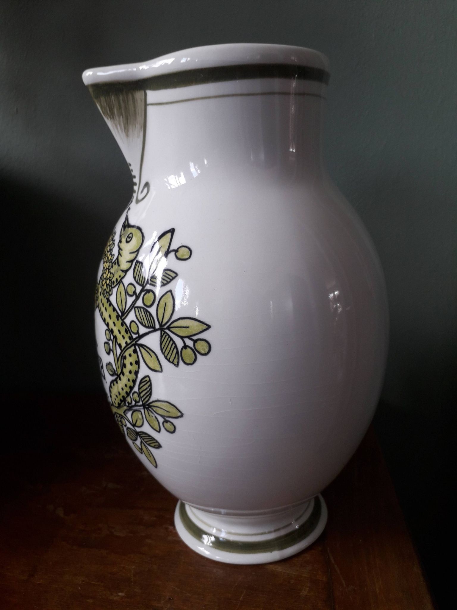 Vase vintage à la décoration pot d'herboriste