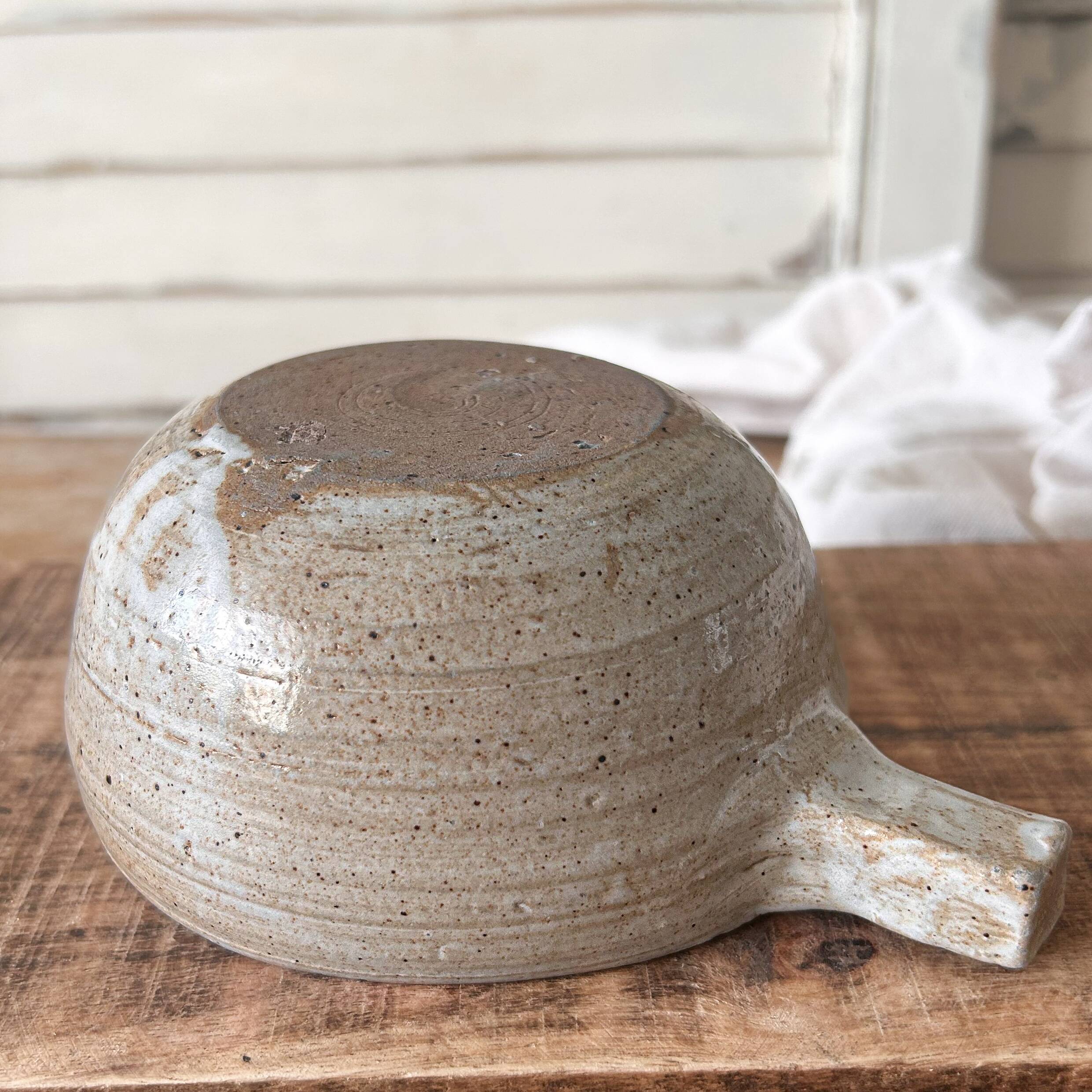 Speckled stoneware bowl