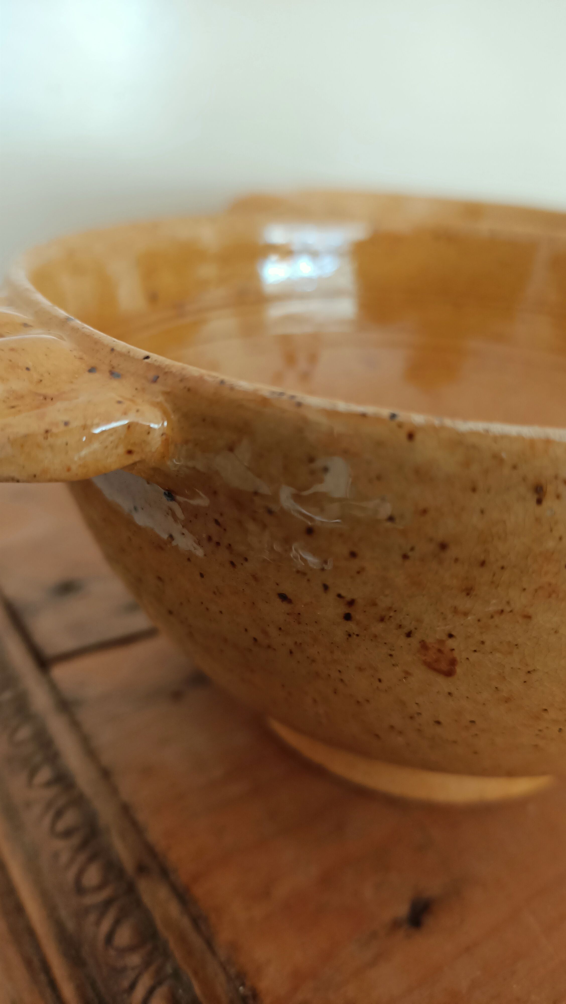 Duo of stoneware bowls