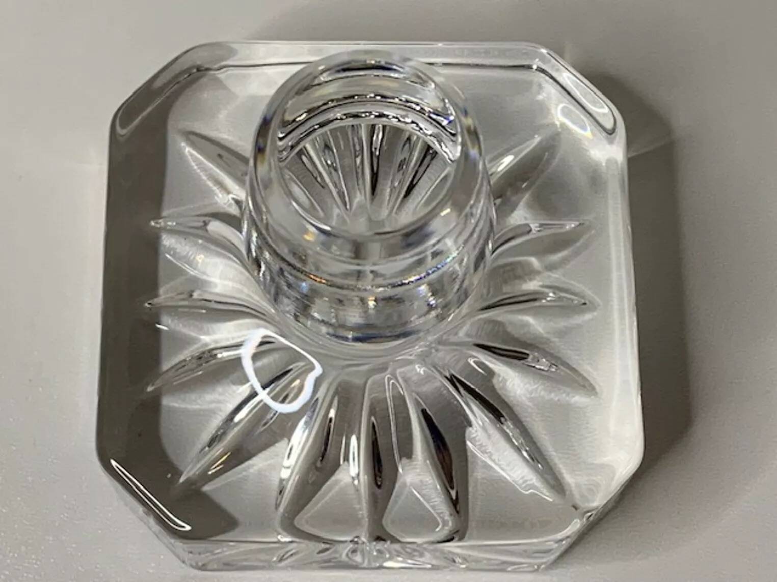 Hand-cut crystal whiskey decanter