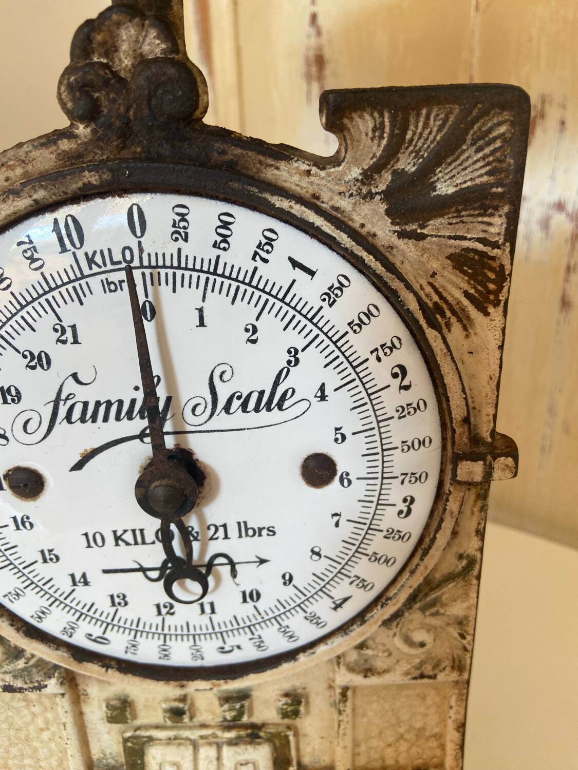 1920s Cast Iron Kitchen Scale - Wirtschafts-Waage
