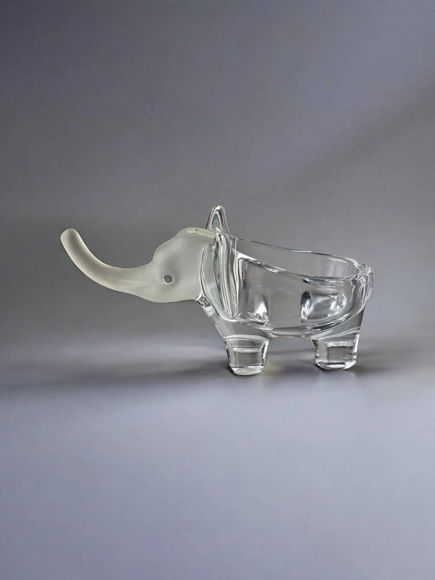 Elephant ashtray in Murano glass and silver piece, Italy, 1970s