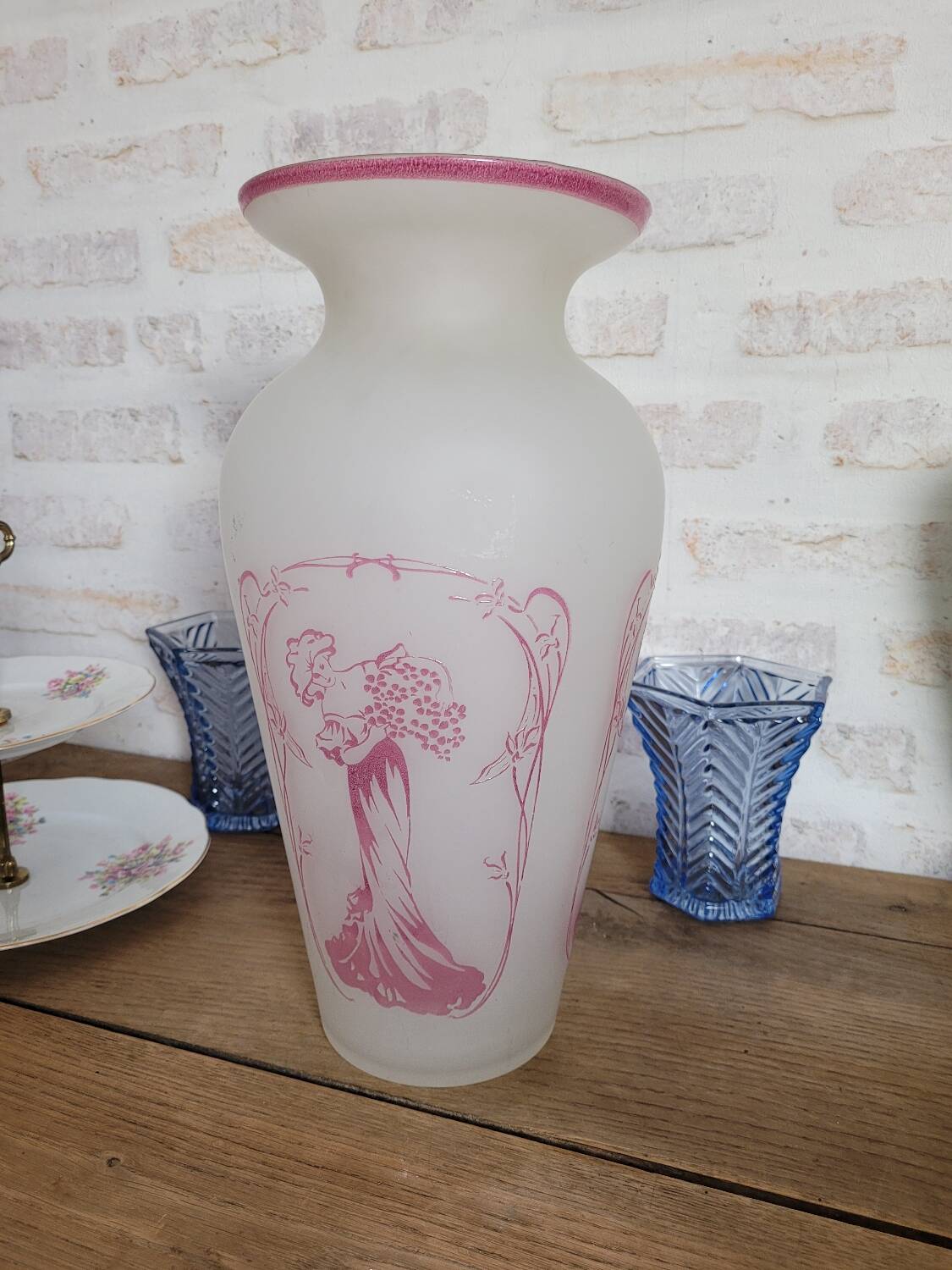 Large Art Nouveau vase