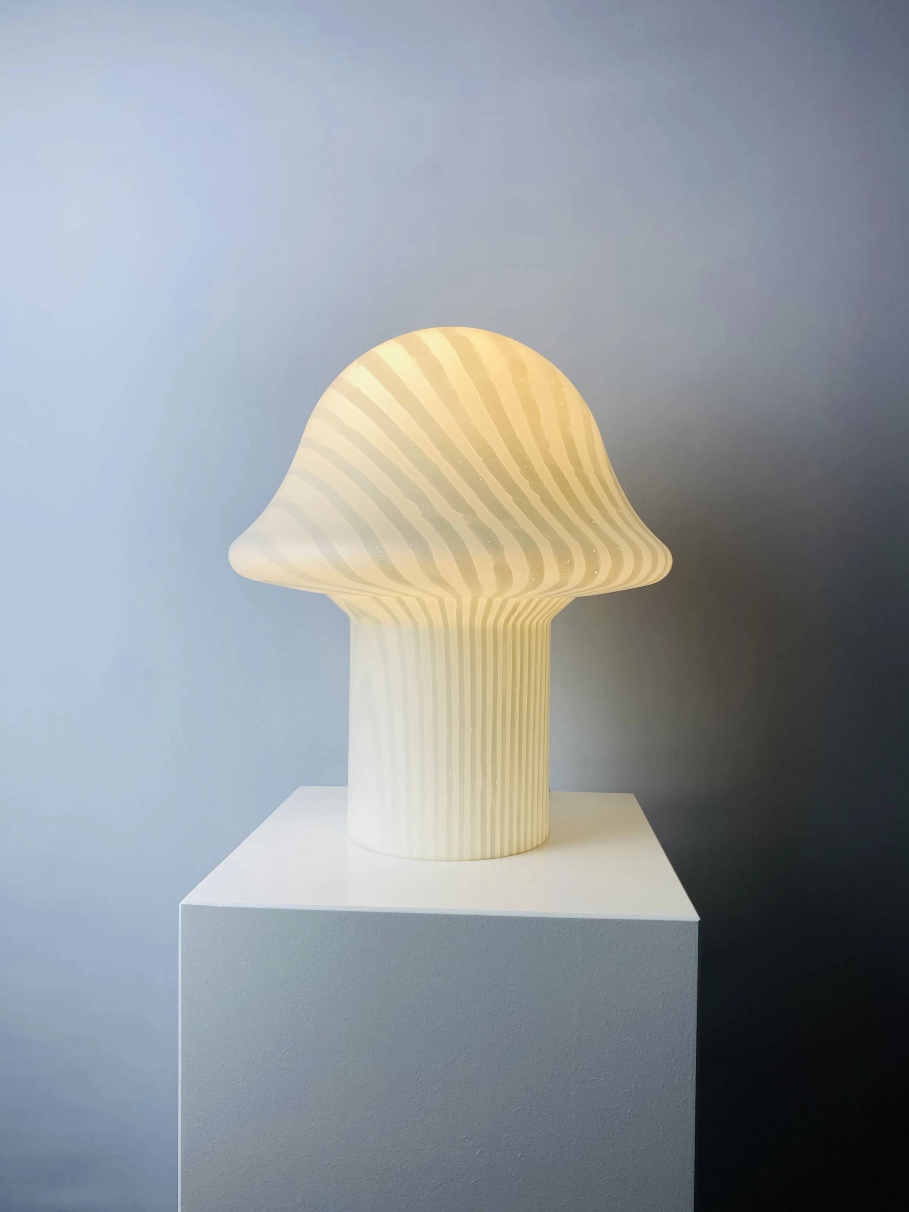 Large mushroom-shaped table lamp in white crystal glass with striped zebra pattern Peill and Putzler XL 1970