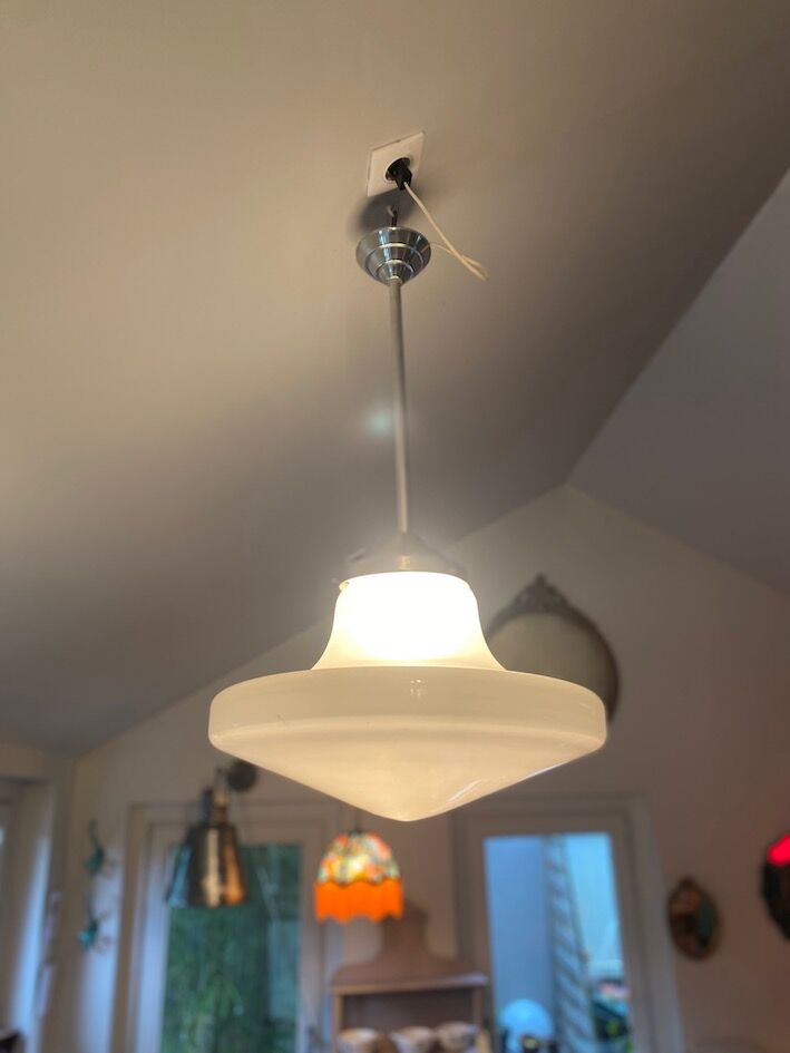 Suspension in opaline 1940