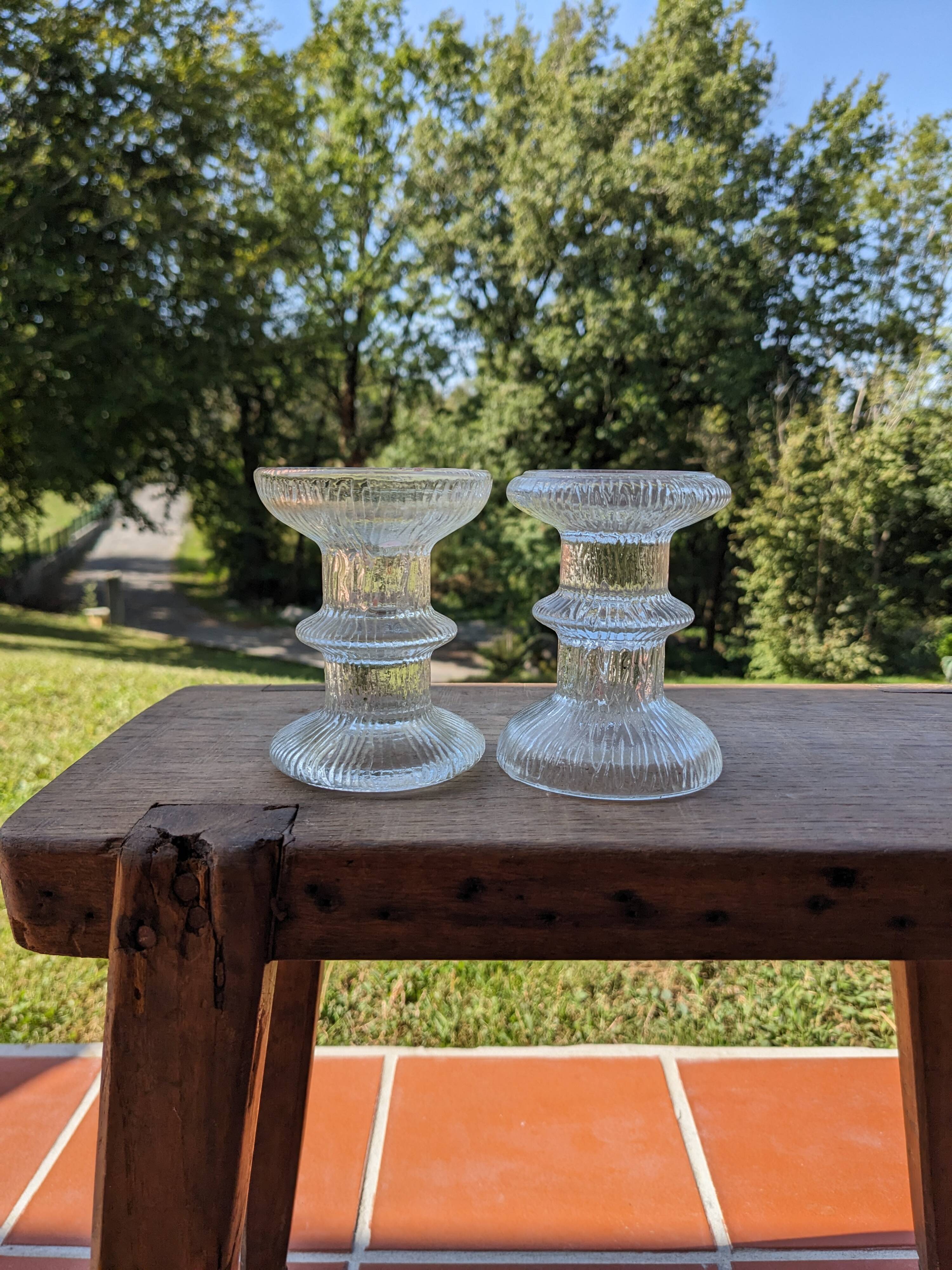Pair of Luminarc candlesticks in chiseled glass.