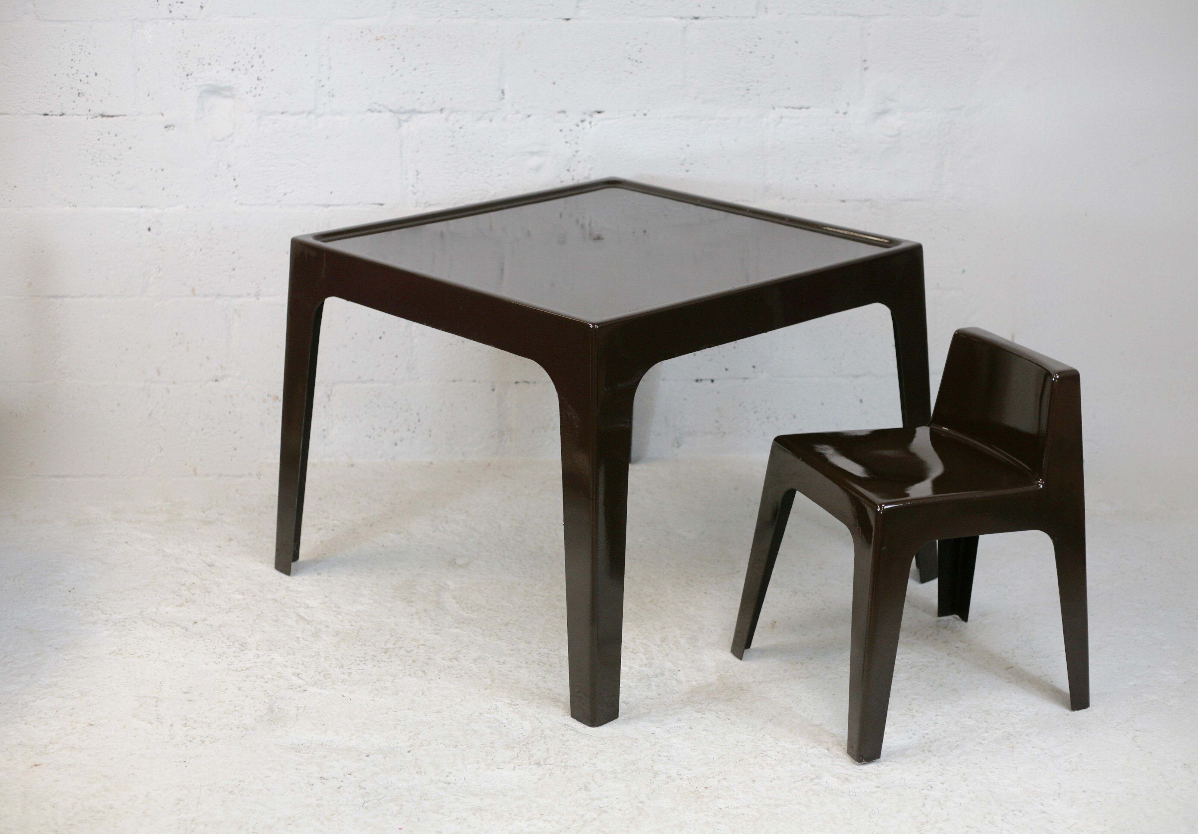 Fiberglass table, brown, France, circa 1970