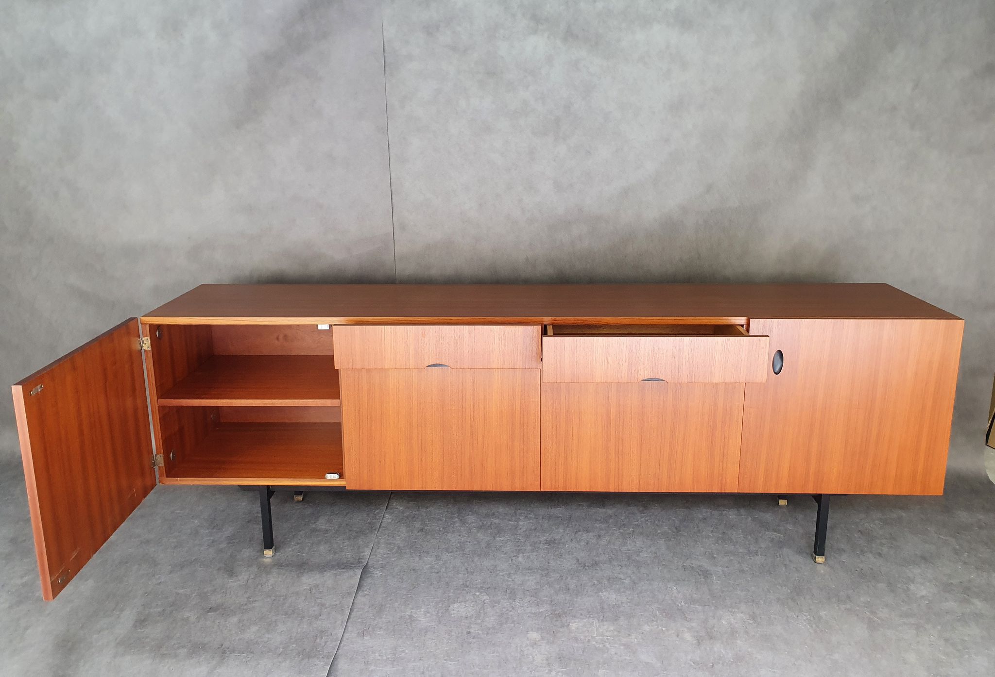 Minimalist mahogany veneer row by Paul Geoffroy 1960s