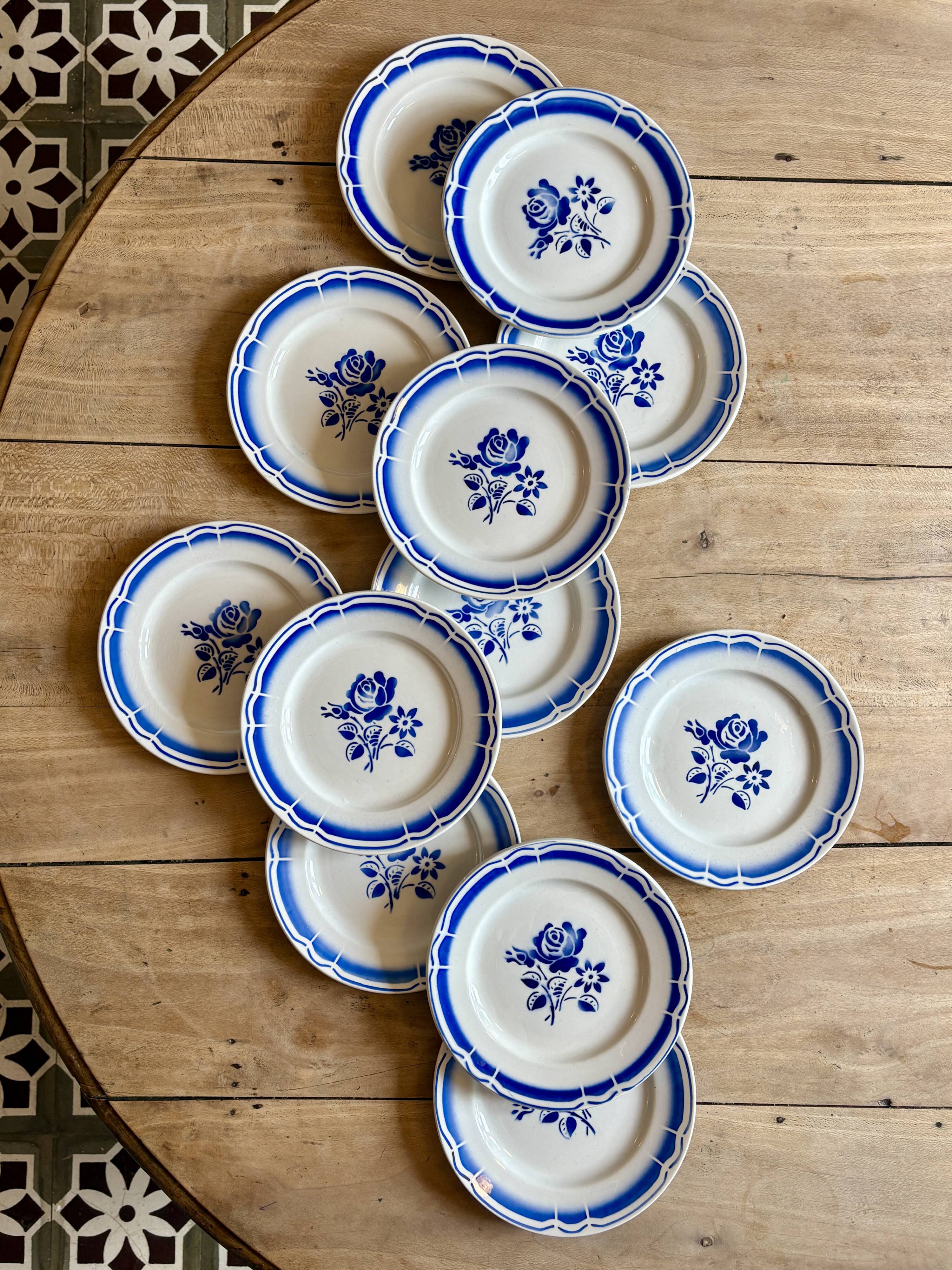 Set of 12 vintage blue flower dessert plates
