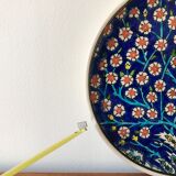 Kutahya collector's plate with Iznik Ottoman motifs