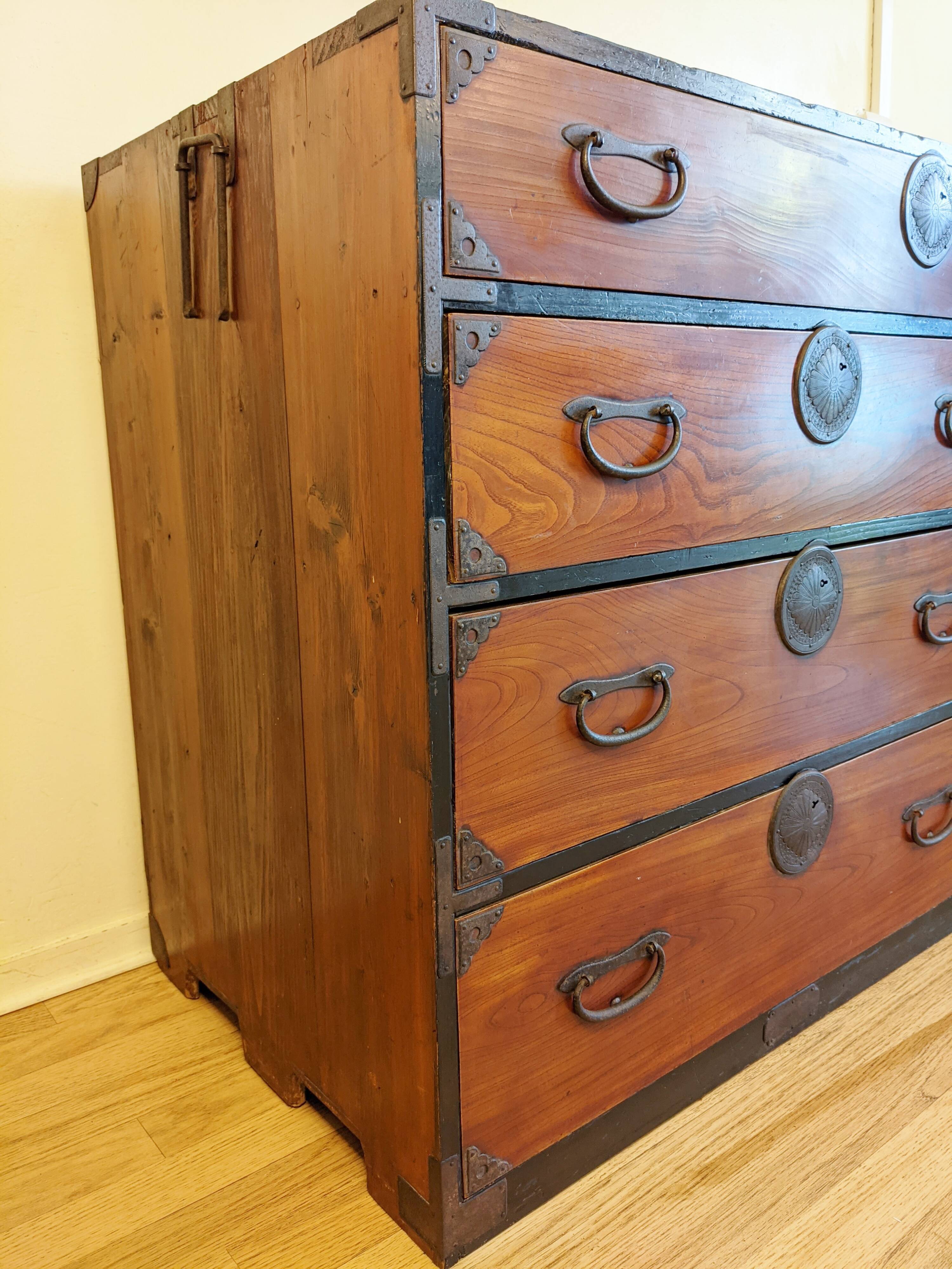 Commode ishô-dansu - Japon fin XIXe Meiji