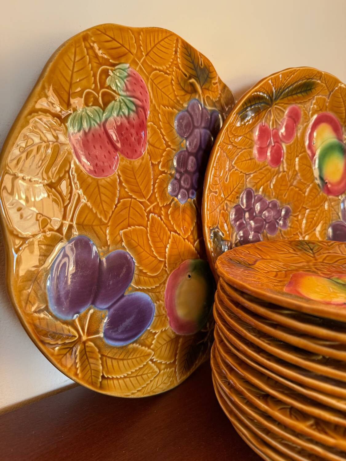 Old barbotine dessert service