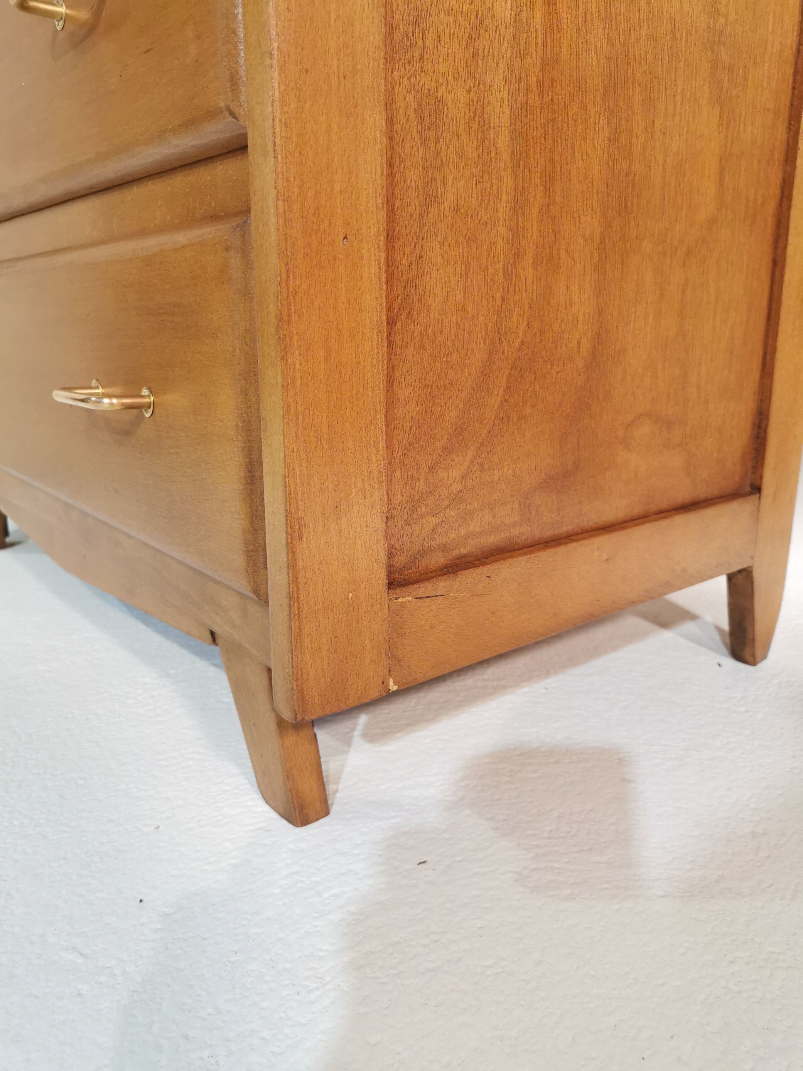 Vintage chest of drawers