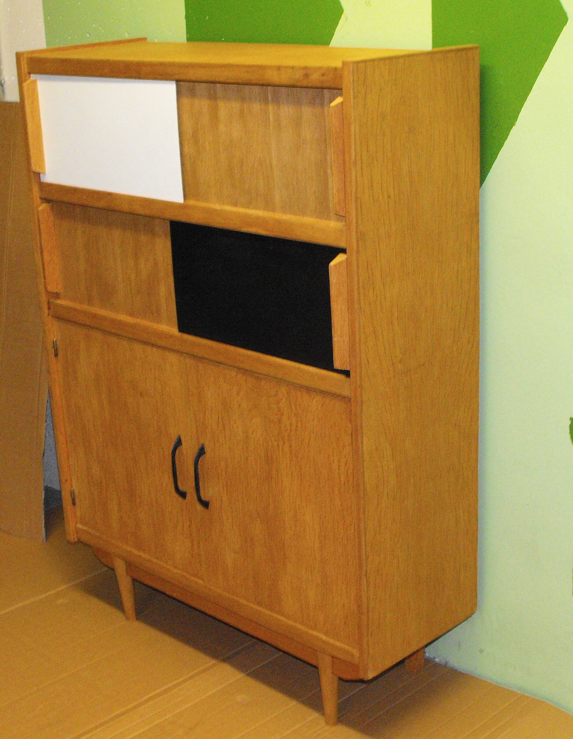 Buffet des années 50-60 .
