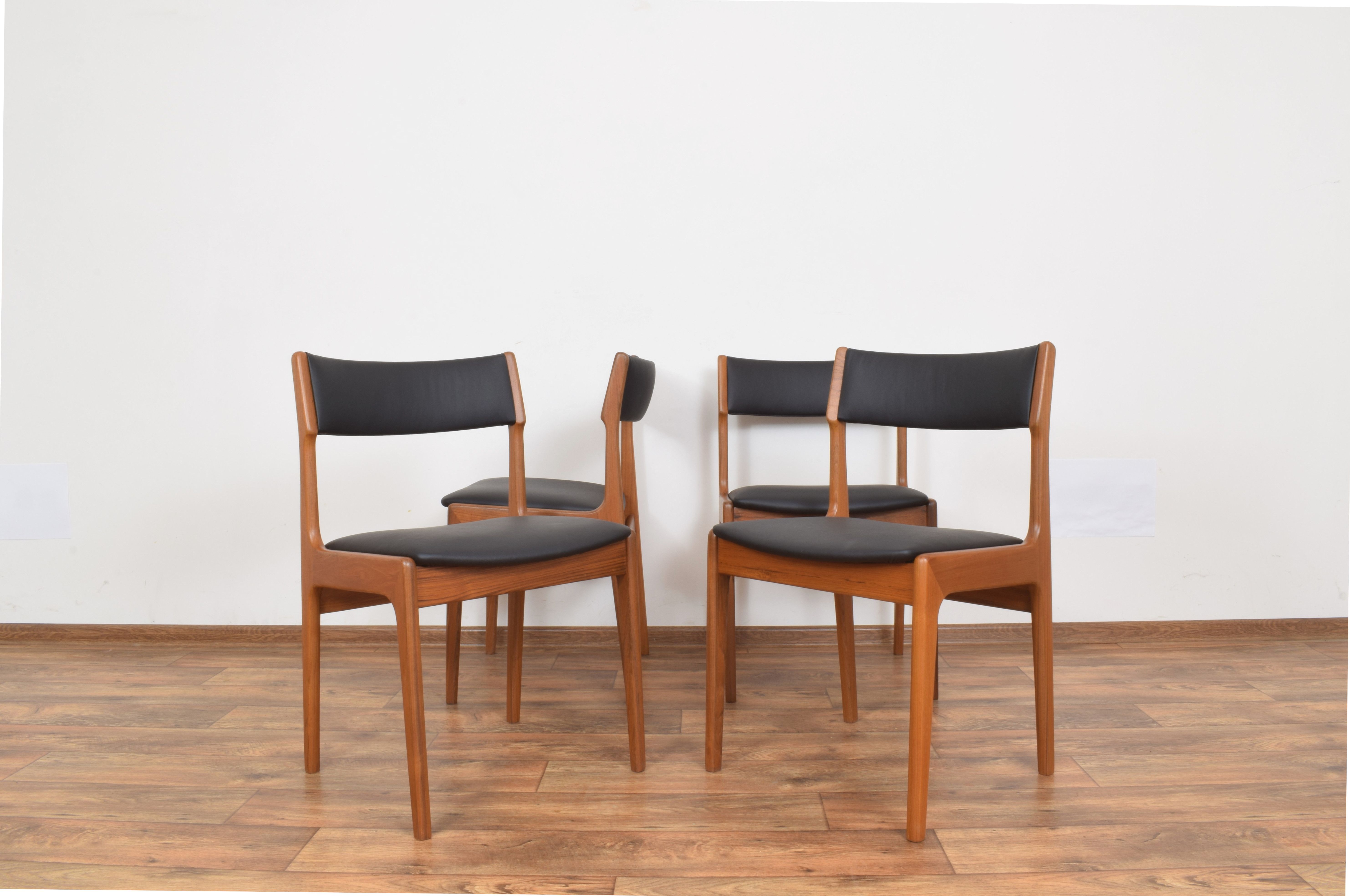 Mid-Century Danish Teak Dining Chairs from Korup Stolefabrik, 1960s, Set of 4