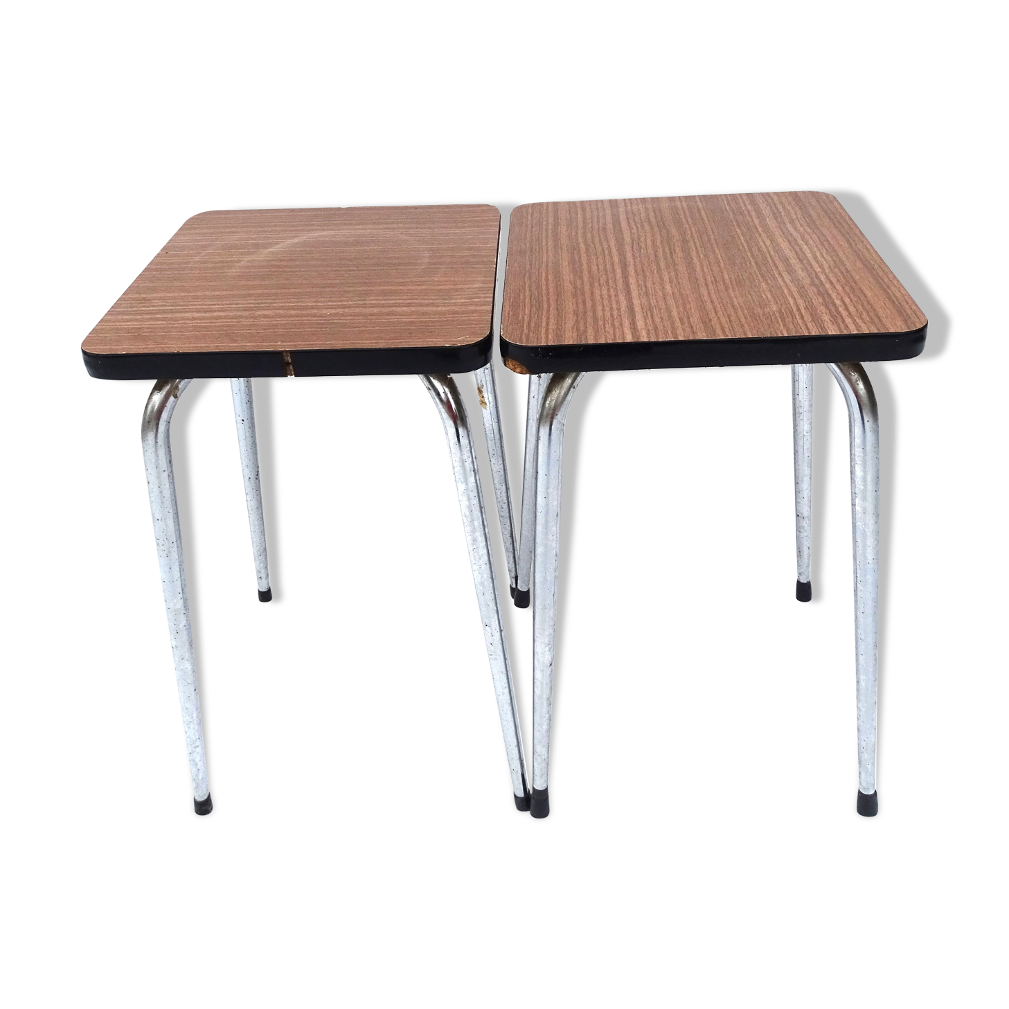 Lot 2 stools formica brown