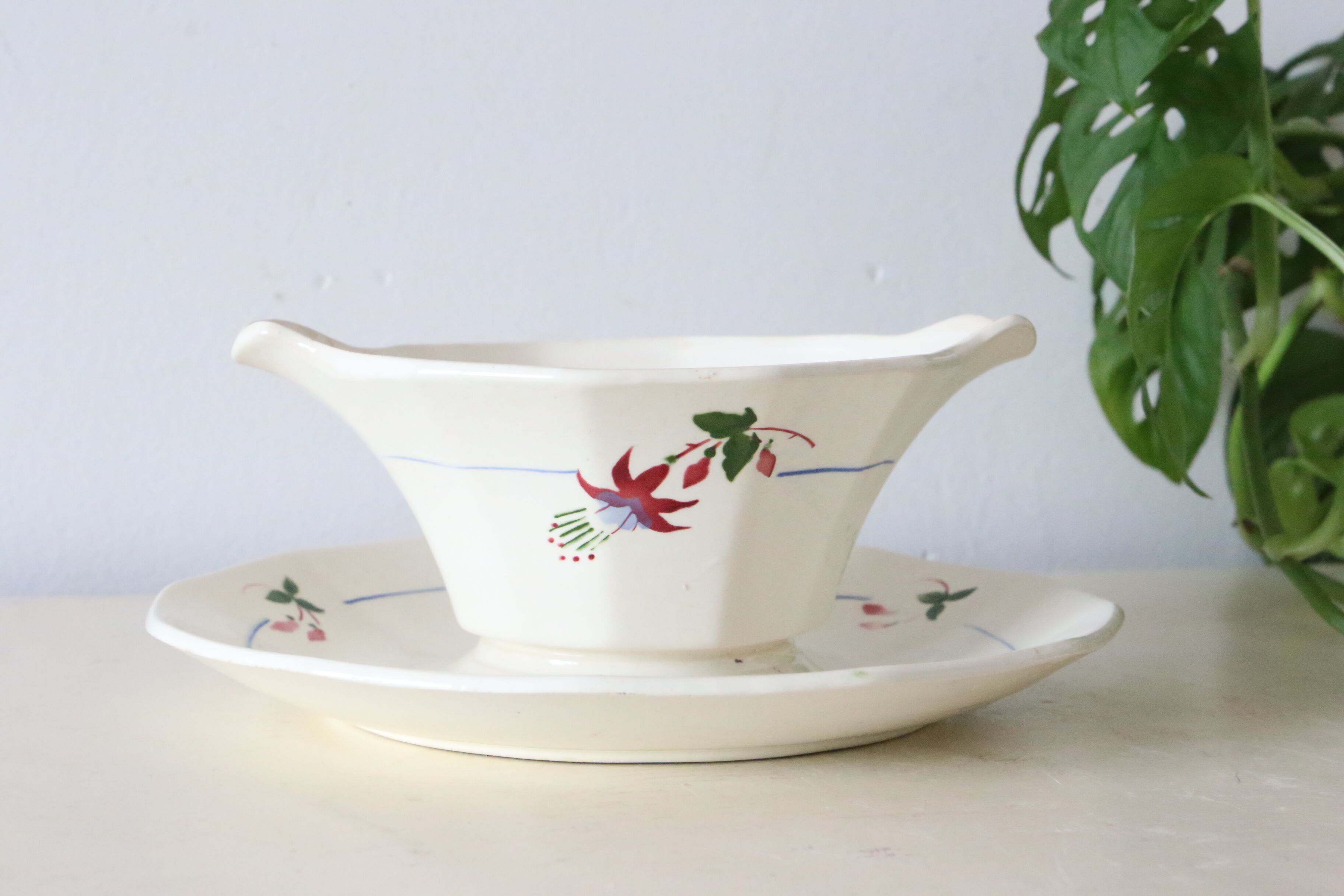Saucière Sarreguemines, ceramic, Bermuda décor,