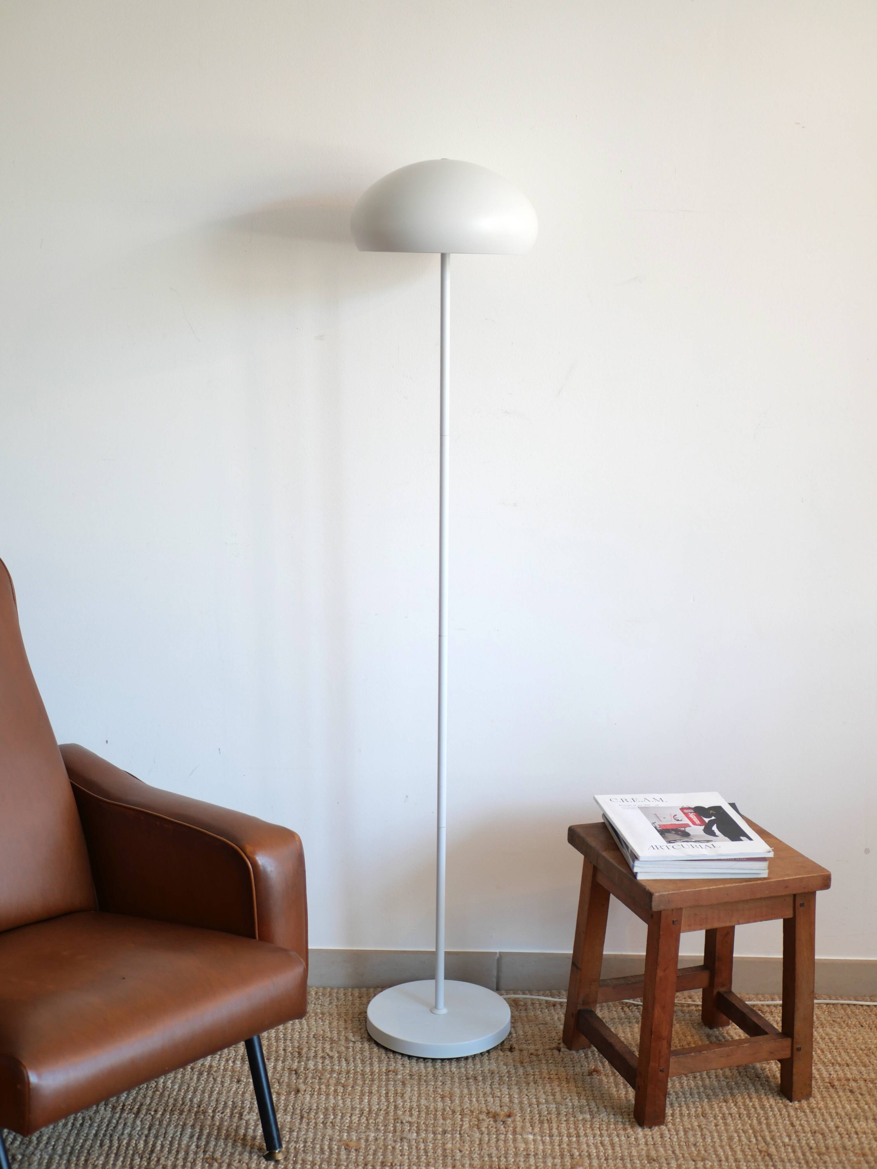 White mushroom floor lamp
