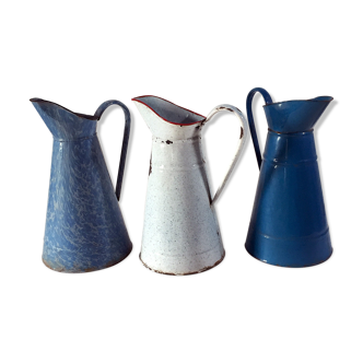 Set de 3 brocs en tôle émaillée