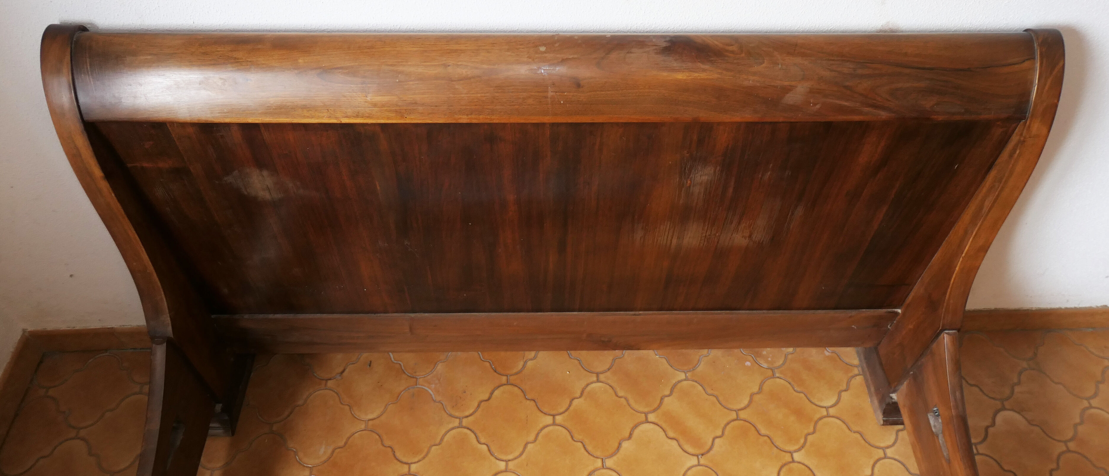 Bed 140 x 190 solid wood