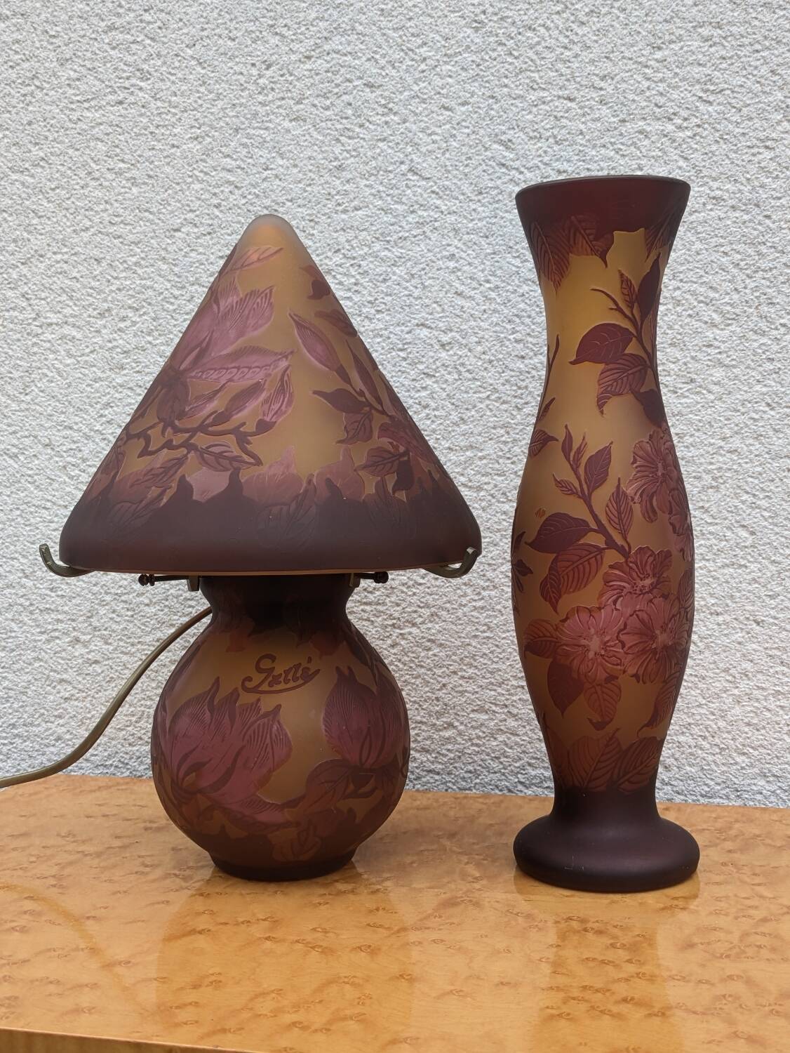 Signed lamp and vase, Tip Gallé – Acid-etched glass – Art Nouveau