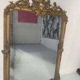 Miroir de style Louis XV en bois et stuc doré XIX siècle