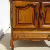 Oak sideboard with swivel screen tray
