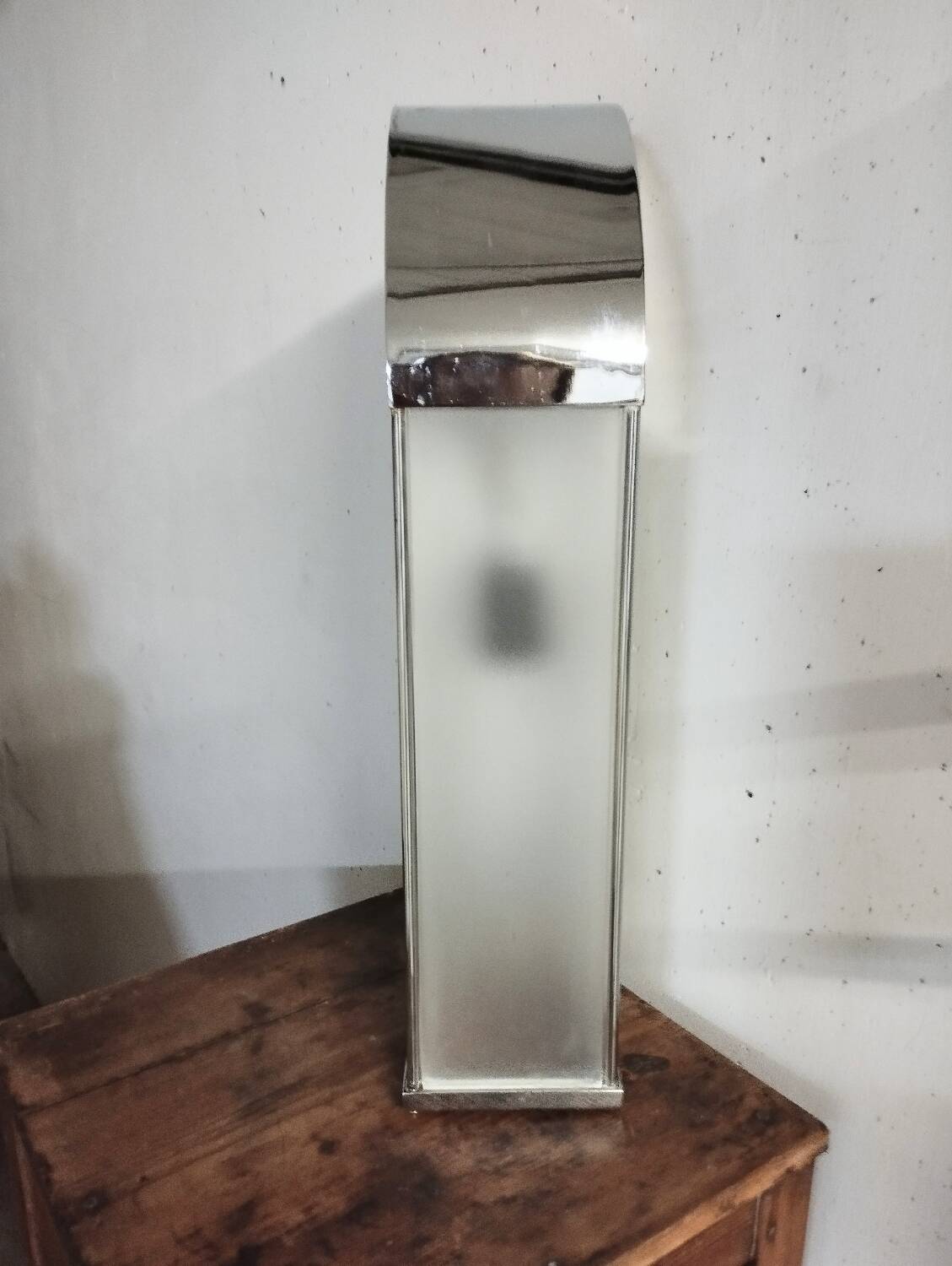 Applique métal et verre
