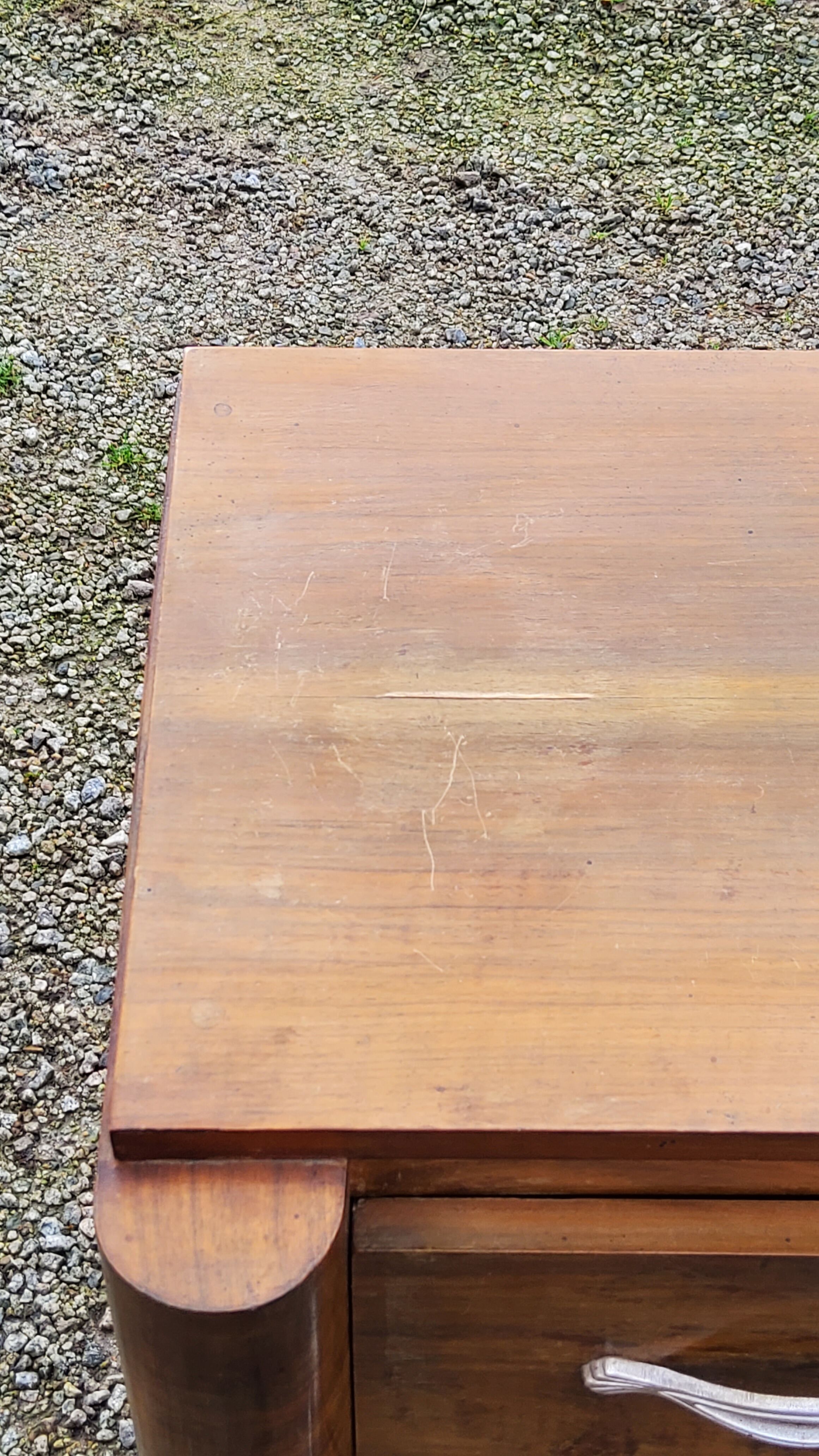 Art Deco chest of drawers from the 30s-40s in walnut 3 drawers