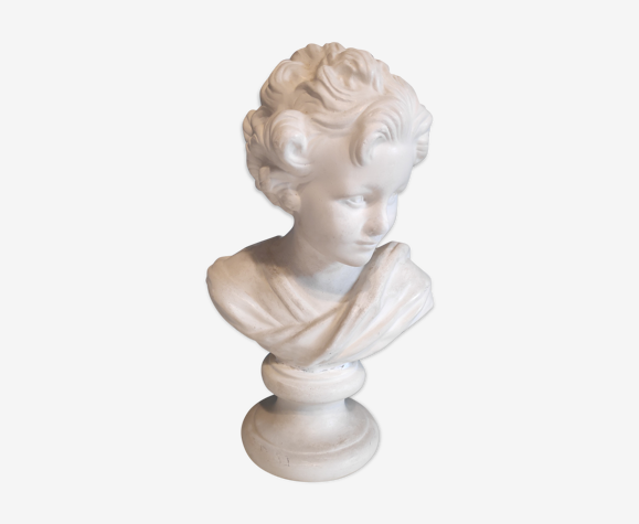 Buste de jeune garçon en plâtre