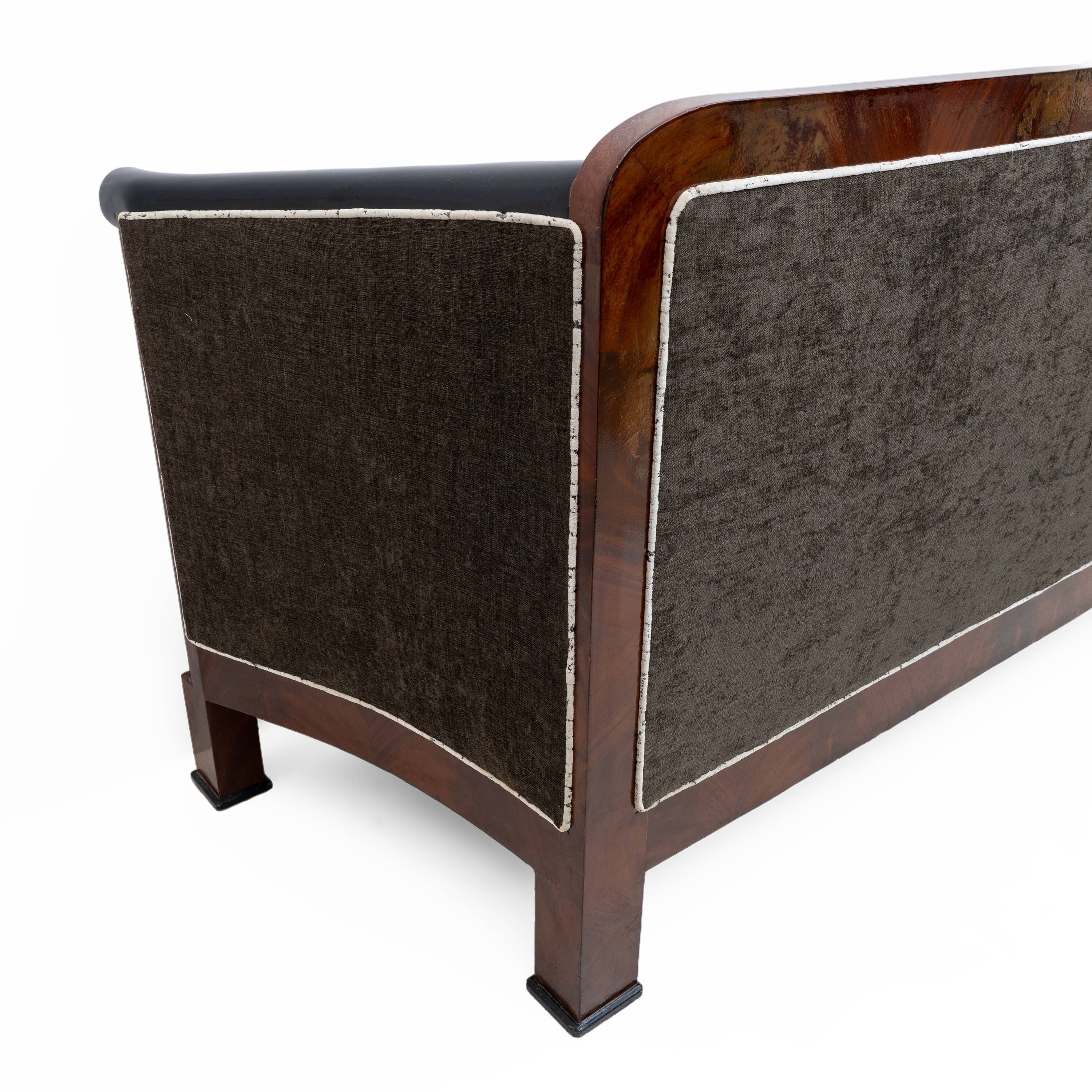 19th Century Biedermeier Mahogany Feather Two Armchairs and Sofa, Vienna