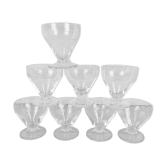 8 GLASSES OF APERITIF/LIQUEUR