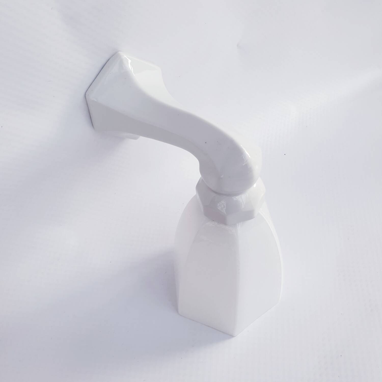 Art Deco porcelain and glass wall lamp