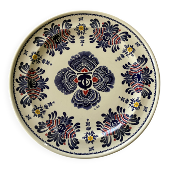 Round plate Les Frères Trois Gros Sarreguemines