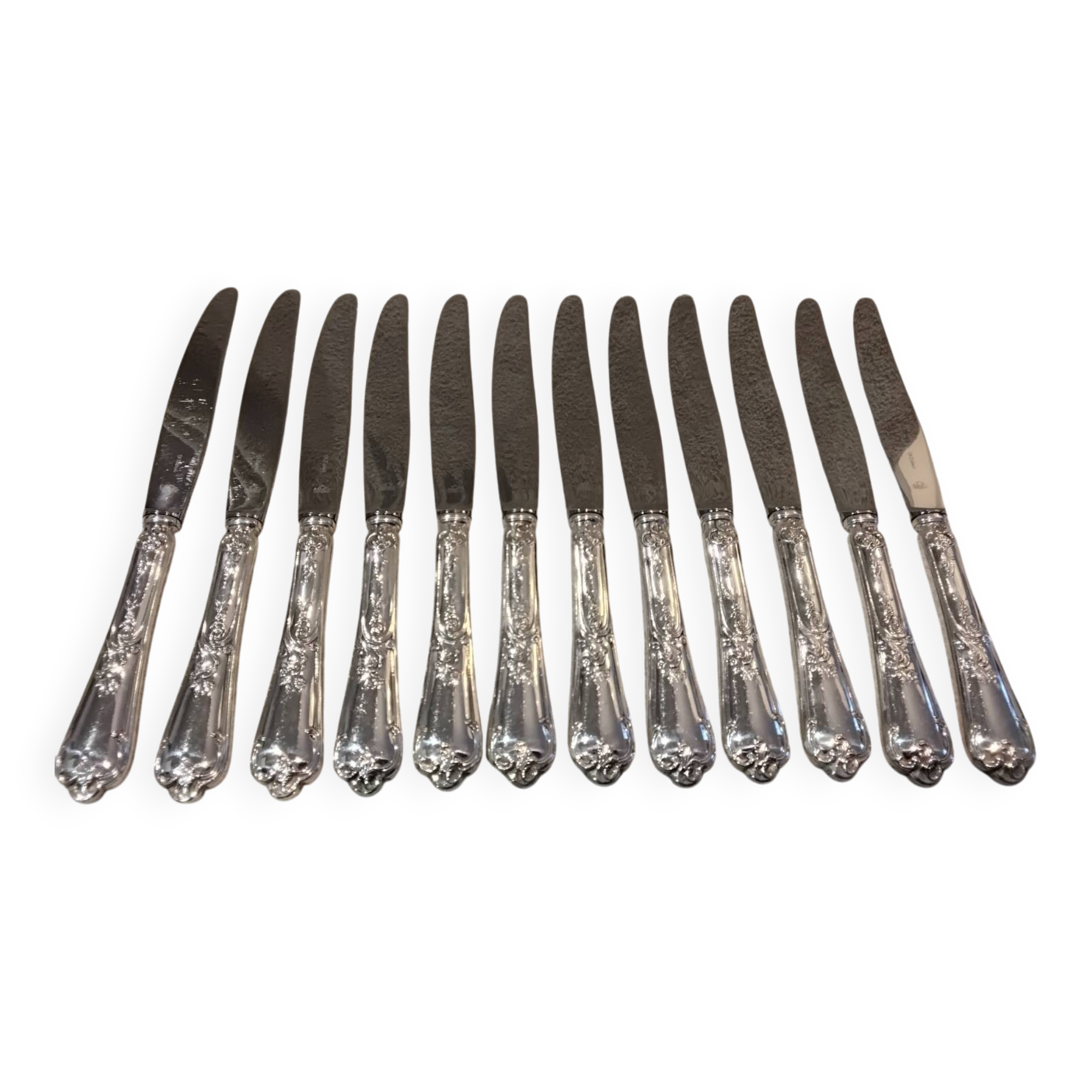12 silver-plated metal table knives St Medard rocaille Florian