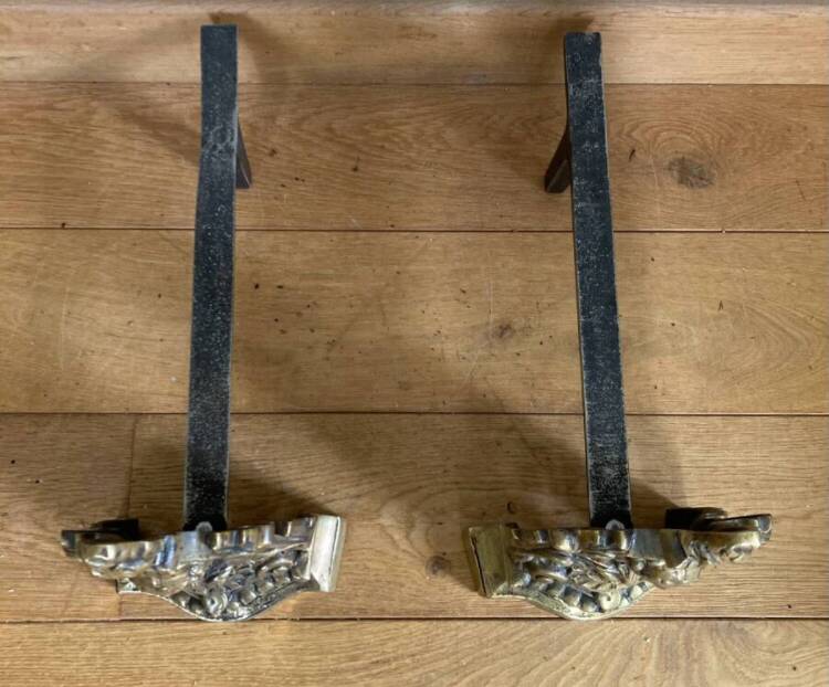 Pair of Louis XV andirons in solid bronze, early 20th century