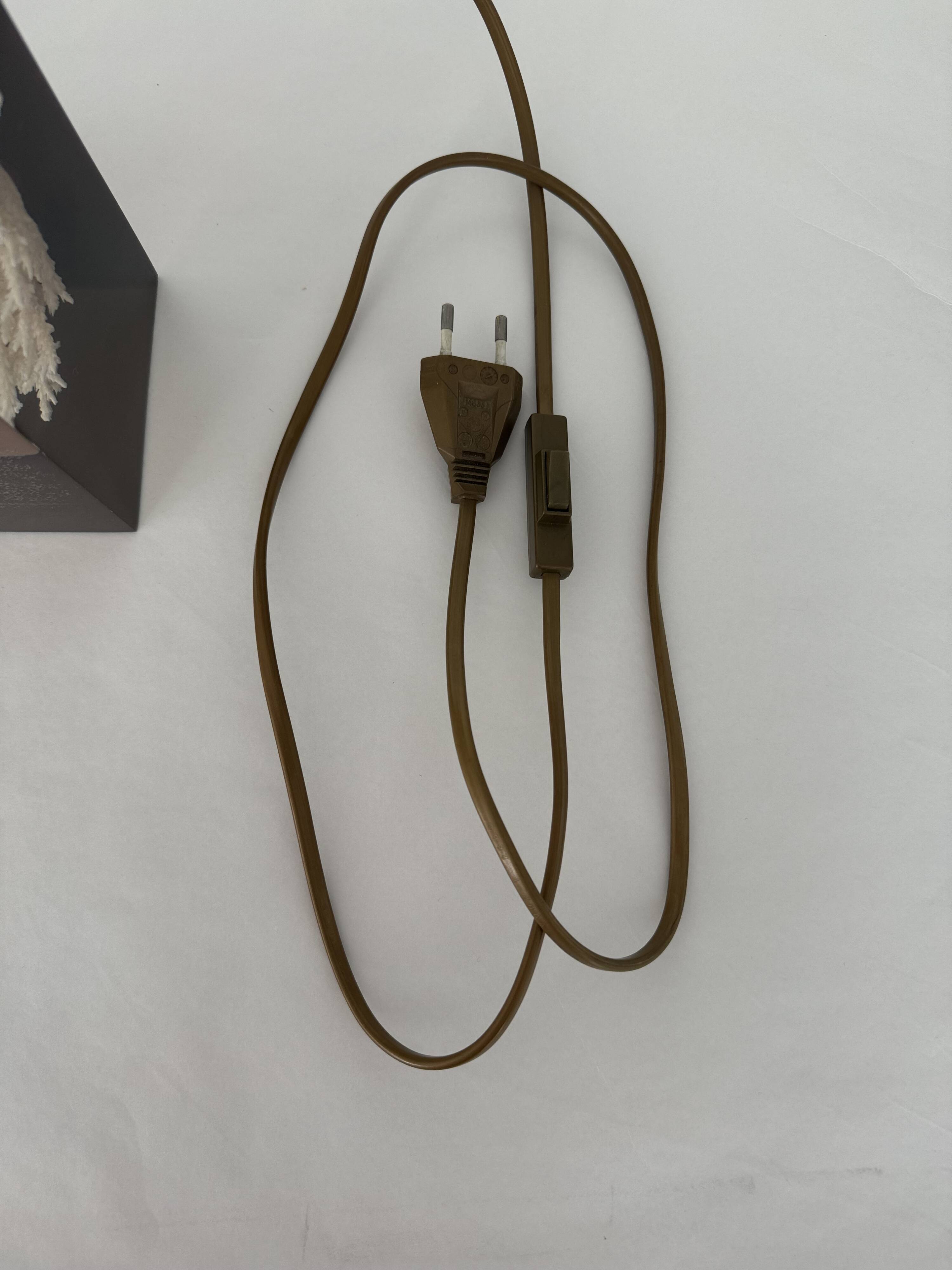 Pierre Giraudon vintage inclusion lamp