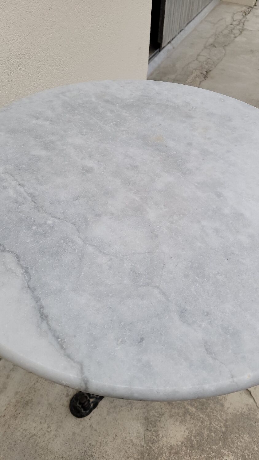 Parisian bistro pedestal table in cast iron and antique marble