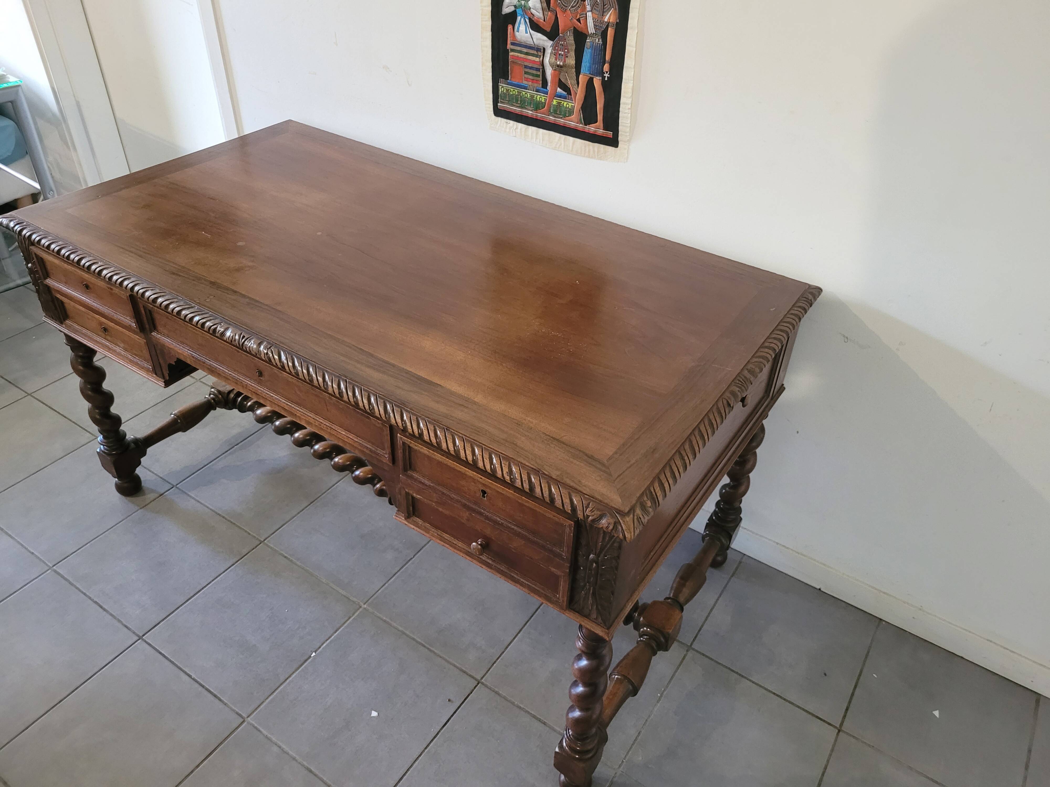 Bureau en chêne ancien