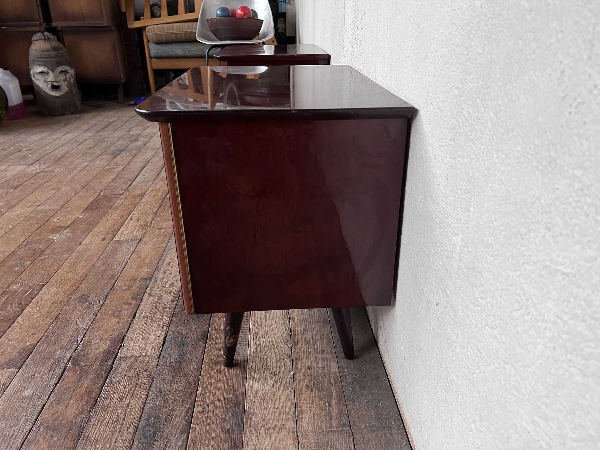 Paire de table de nuit 1950
