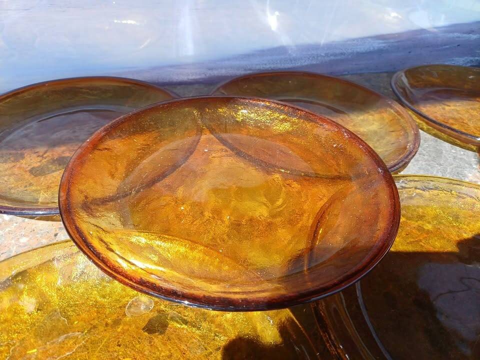 9 Arcoroc Sierra amber plates