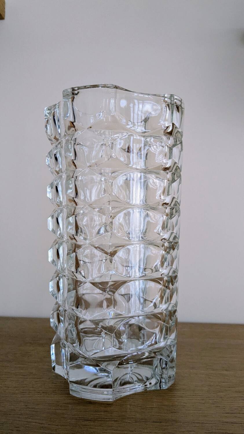 Luminarc vase